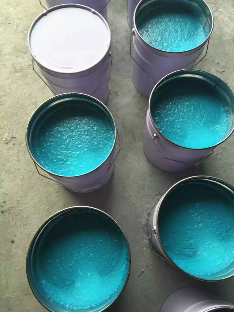 使清洁更加方便,都不再使用瓷砖作为地面铺设的材料了,而是以胶泥代替
